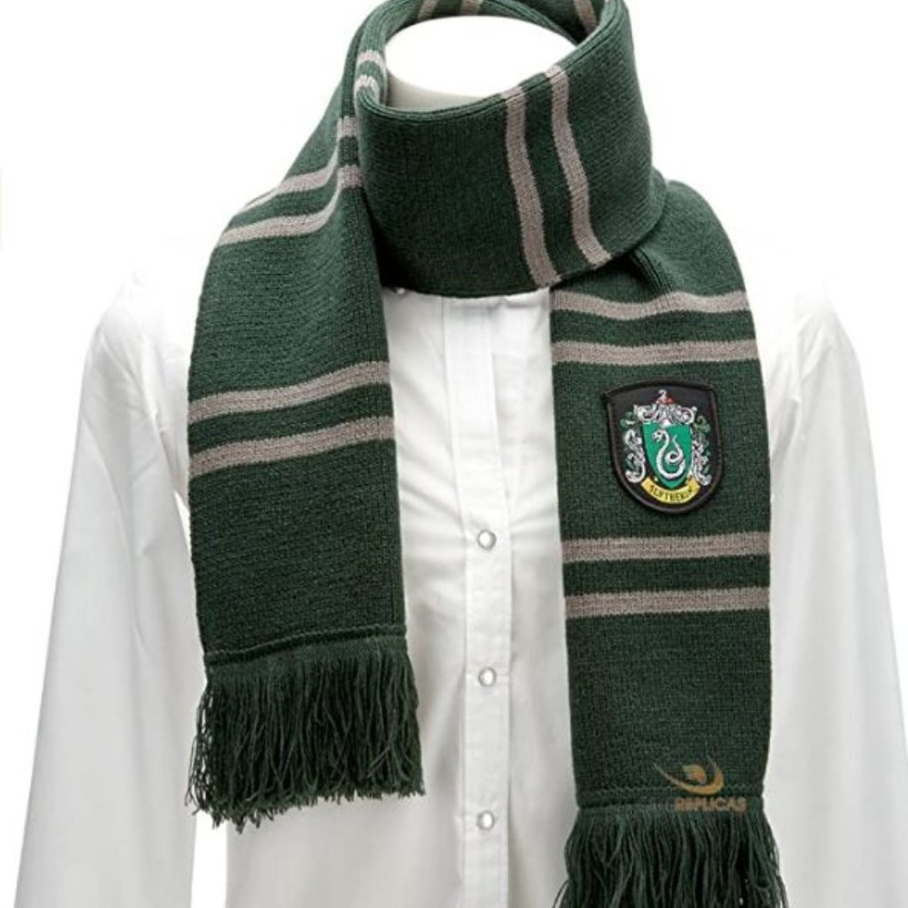 NEW Harry Potter Slytherin Scarf - Picture 2 of 2